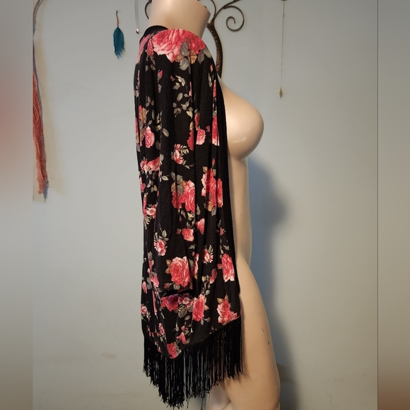 Boho fringe rose cardigan - Picture 2 of 5
